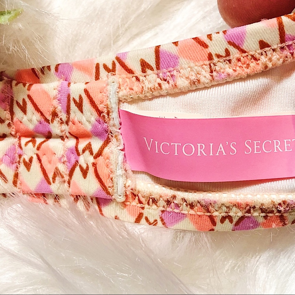 Fun Victoria’s Secret Demi Cup Swim Top - Picture 4 of 5